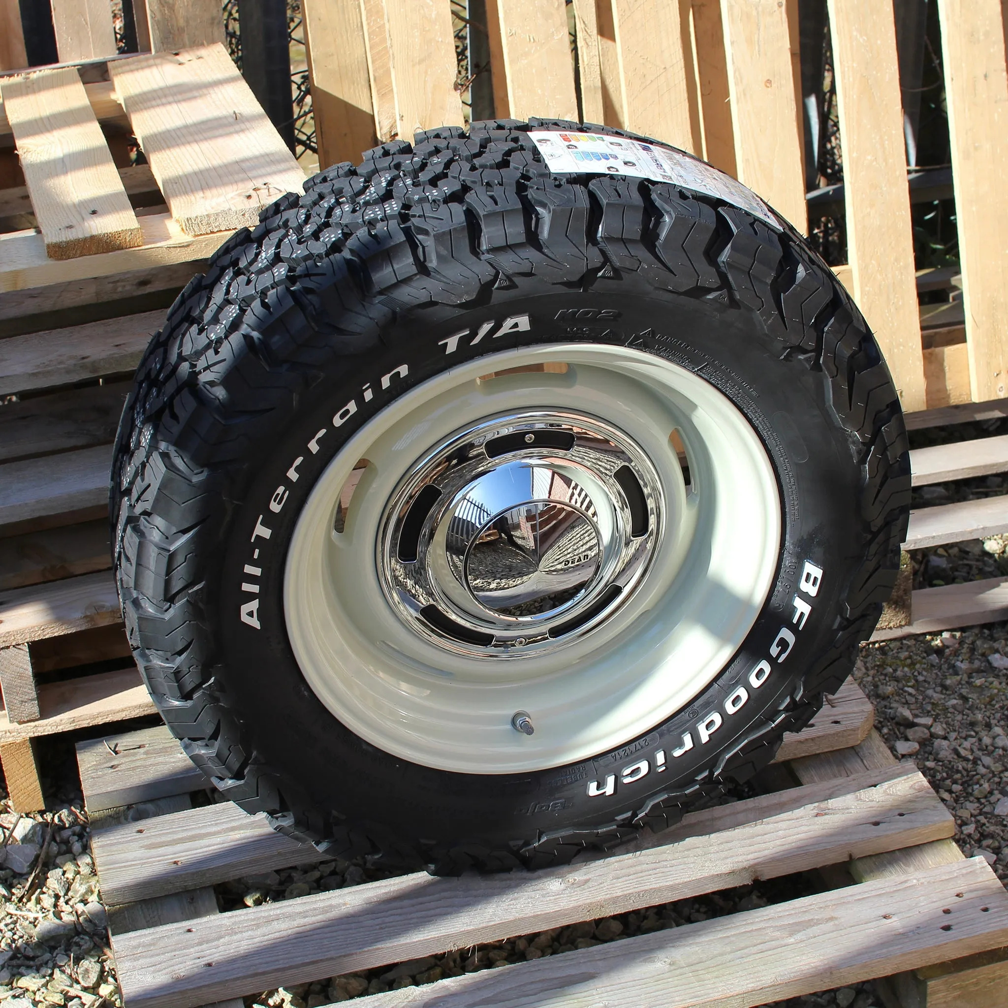 DEAN CROSS COUNTRY Wheel & Tyre Package for Suzuki Jimny (1998 )