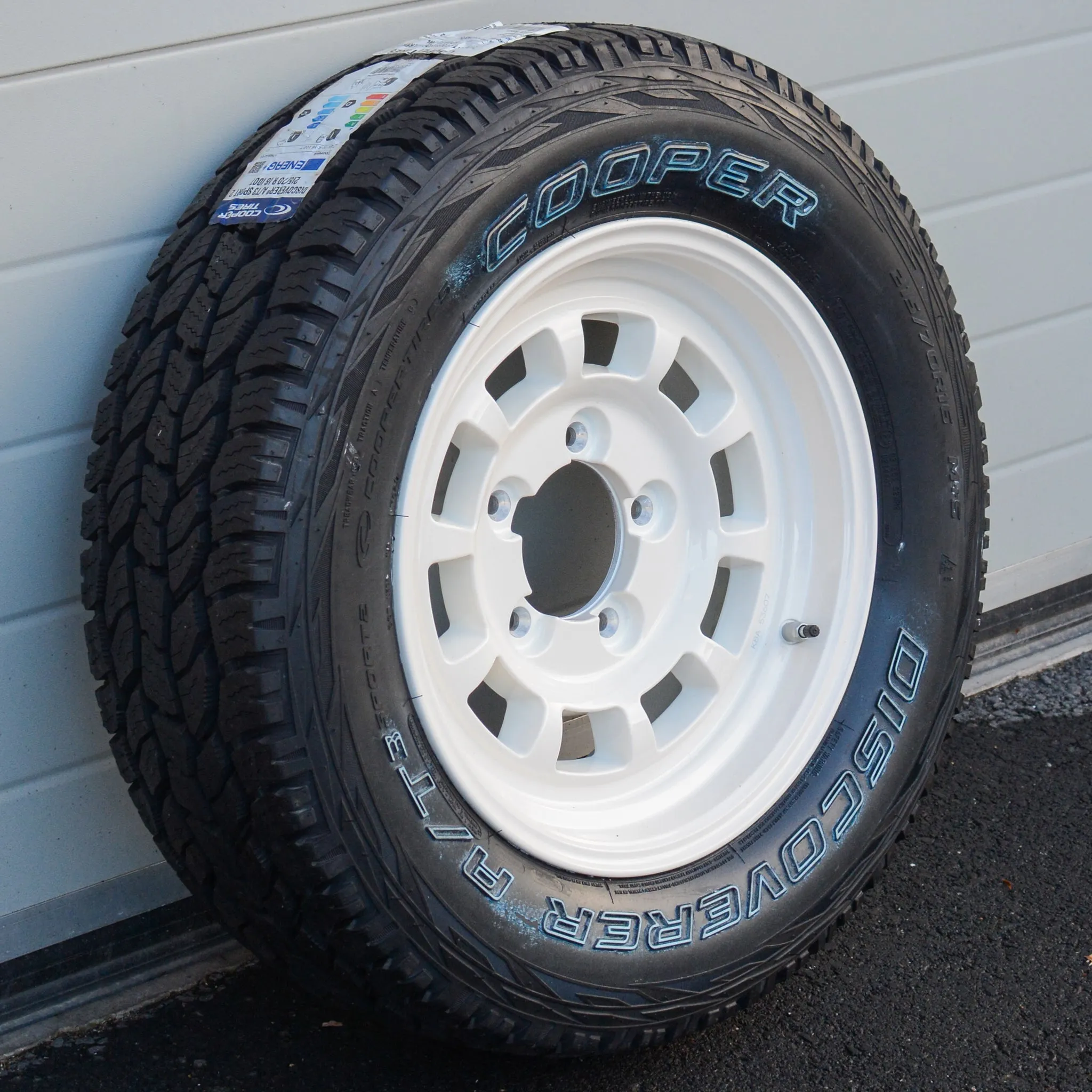 HIGH PEAK J-01 Wheel & Tyre Package for Suzuki Jimny (1998 )