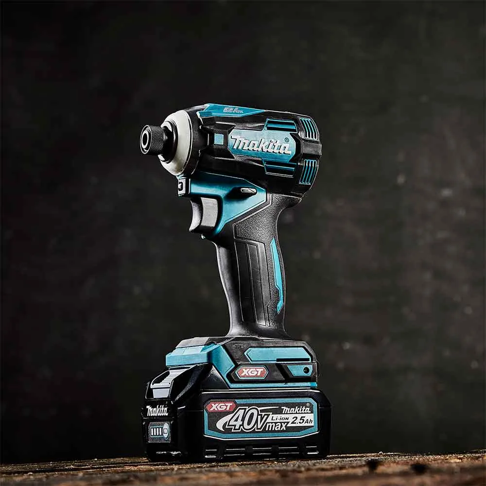 Makita GDT01D 40V MAX XGT Brushless Cordless Impact Driver Kit w/ 2.5Ah Battery