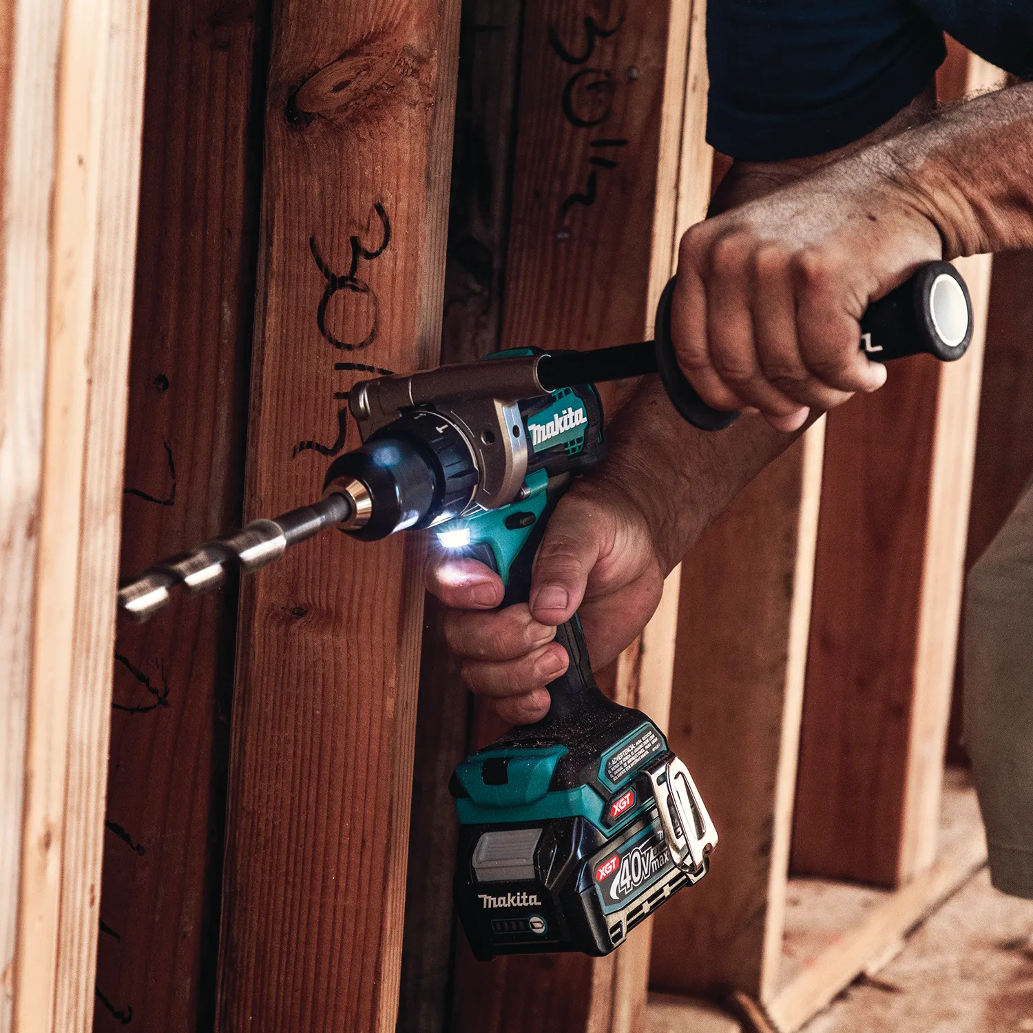 Makita GPH01D 40V Max XGT Brushless Cordless 1/2" Hammer Driver-Drill Kit