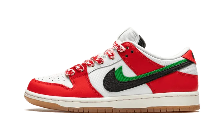 Nike SB Dunk Low “Habibi” Special Box