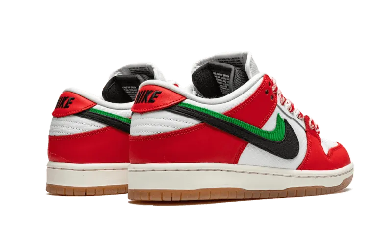 Nike SB Dunk Low “Habibi”