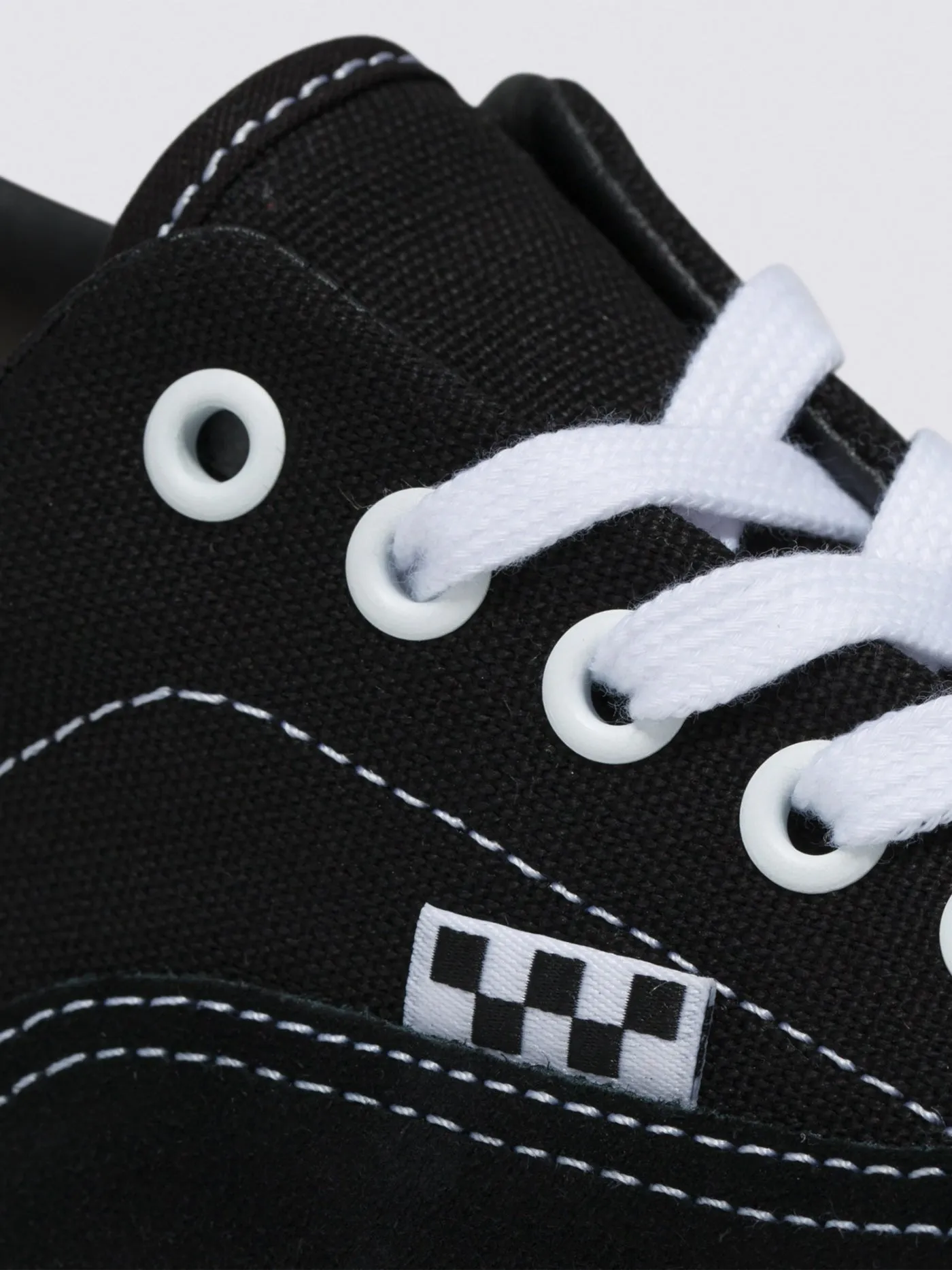 Skate Era Black/White Shoes